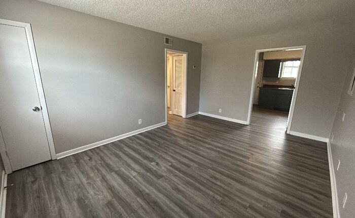 3453 Brick Church Pike - Photo 3 of 17