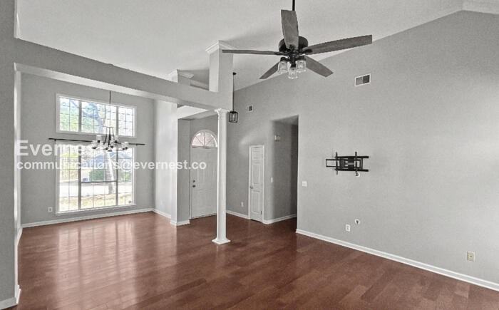 322 Shelby Forest Dr - Photo 4 of 22