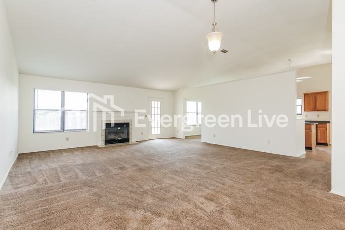 6621 Deer Knolls Dr - Photo 3 of 15