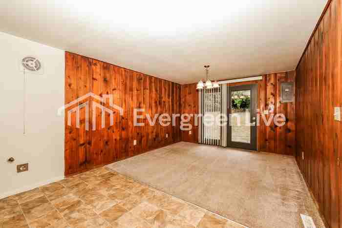 6428 Celestine St - Photo 5 of 15