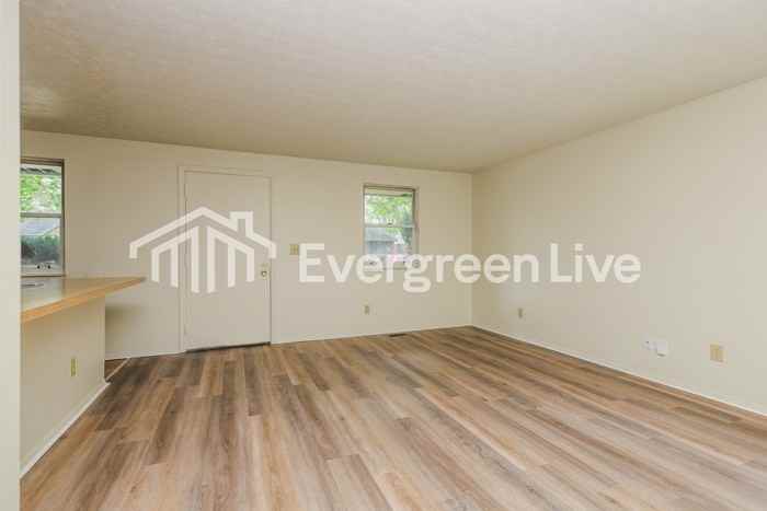 8208 Mount Charles Dr - Photo 3 of 15