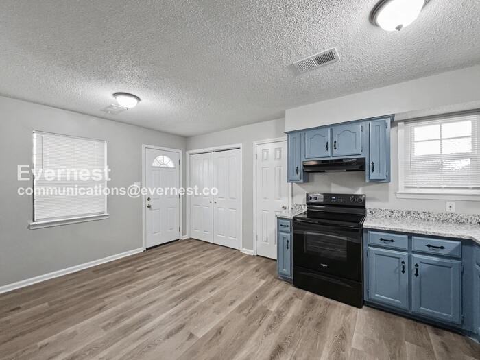 6415 Riverdale Cv - Photo 3 of 16