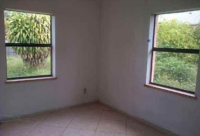 1640 Sw 40th Ter #1 - Photo 2 of 5