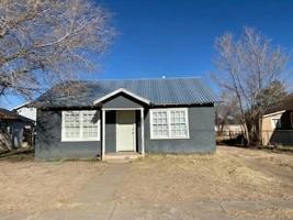 featured image of 805 S Avenue A