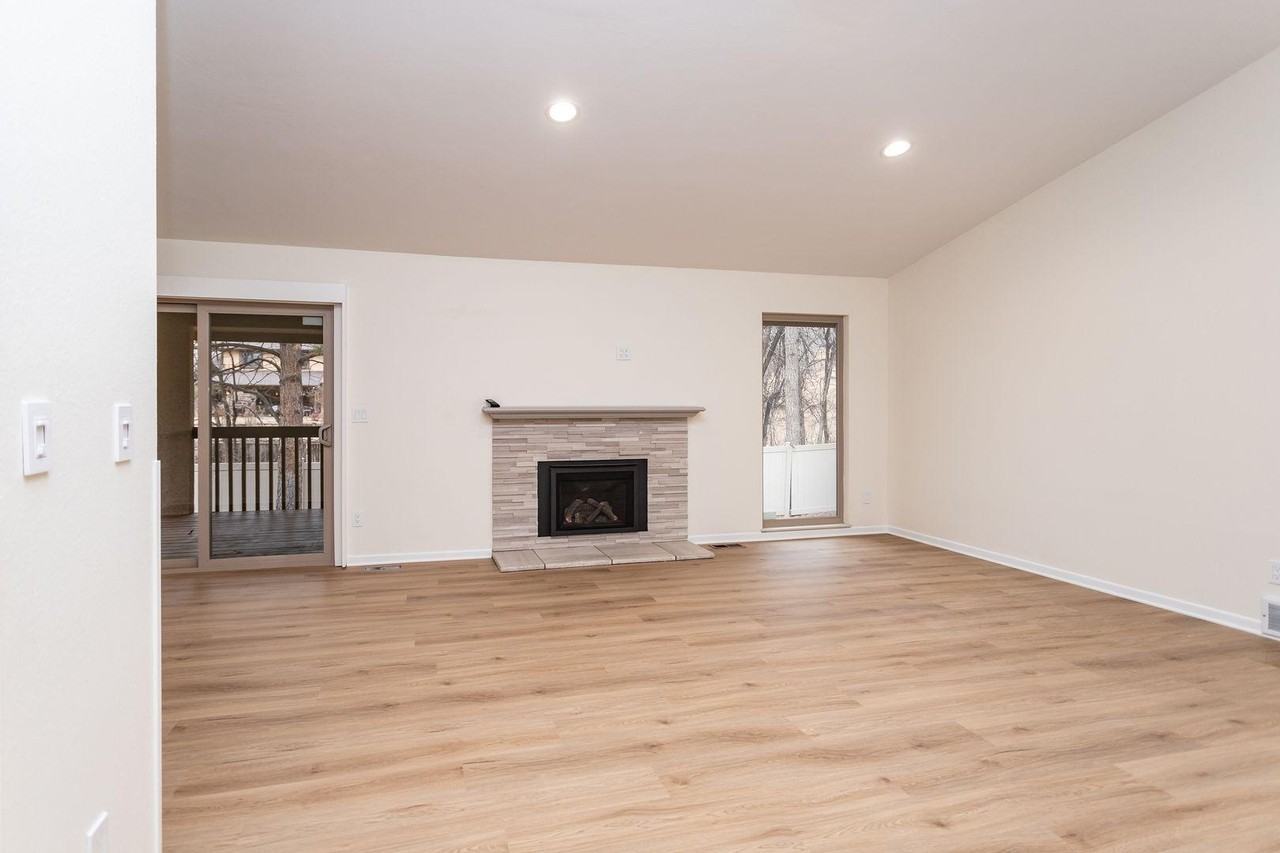 2152 Glenhill Rd - Photo 4 of 41