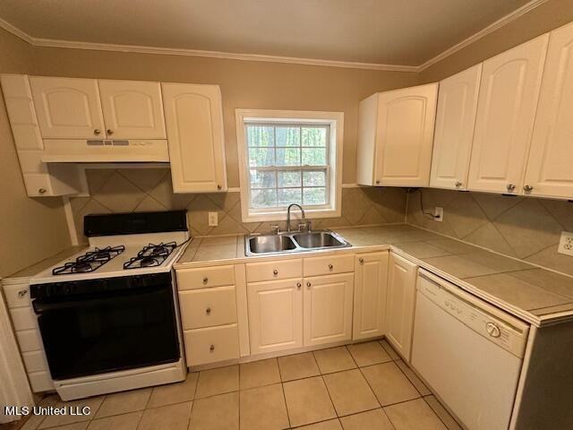 132 Meadowlane Dr - Photo 2 of 6