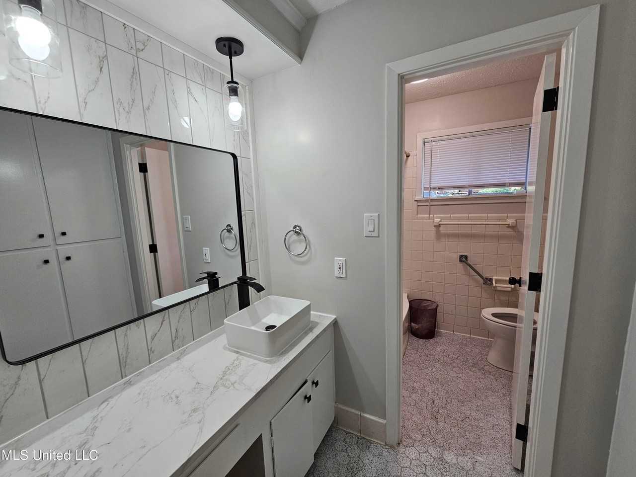 827 Briarfield Rd - Photo 4 of 11