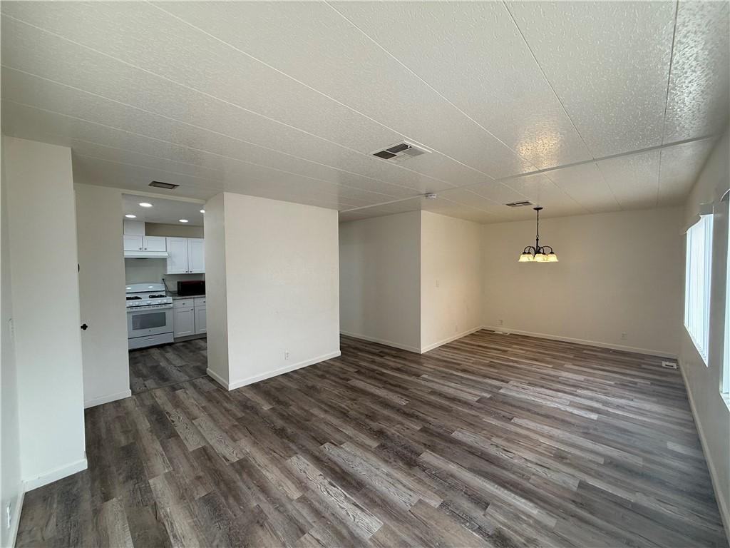 2995 E Ames Ave - Photo 2 of 10