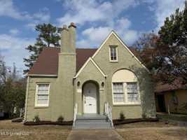 featured image of 1202 E Fortification St