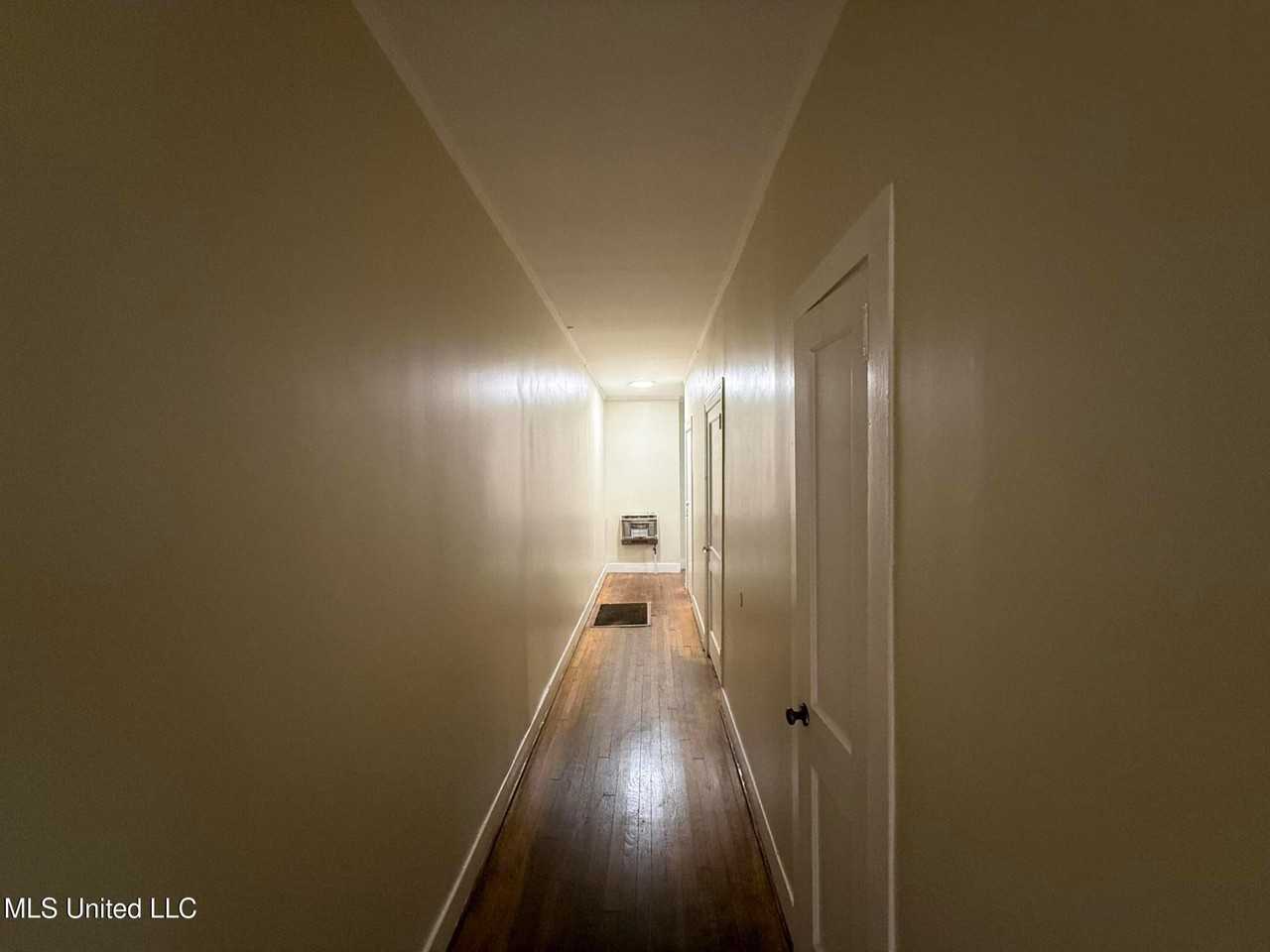 1202 E Fortification St - Photo 7 of 11