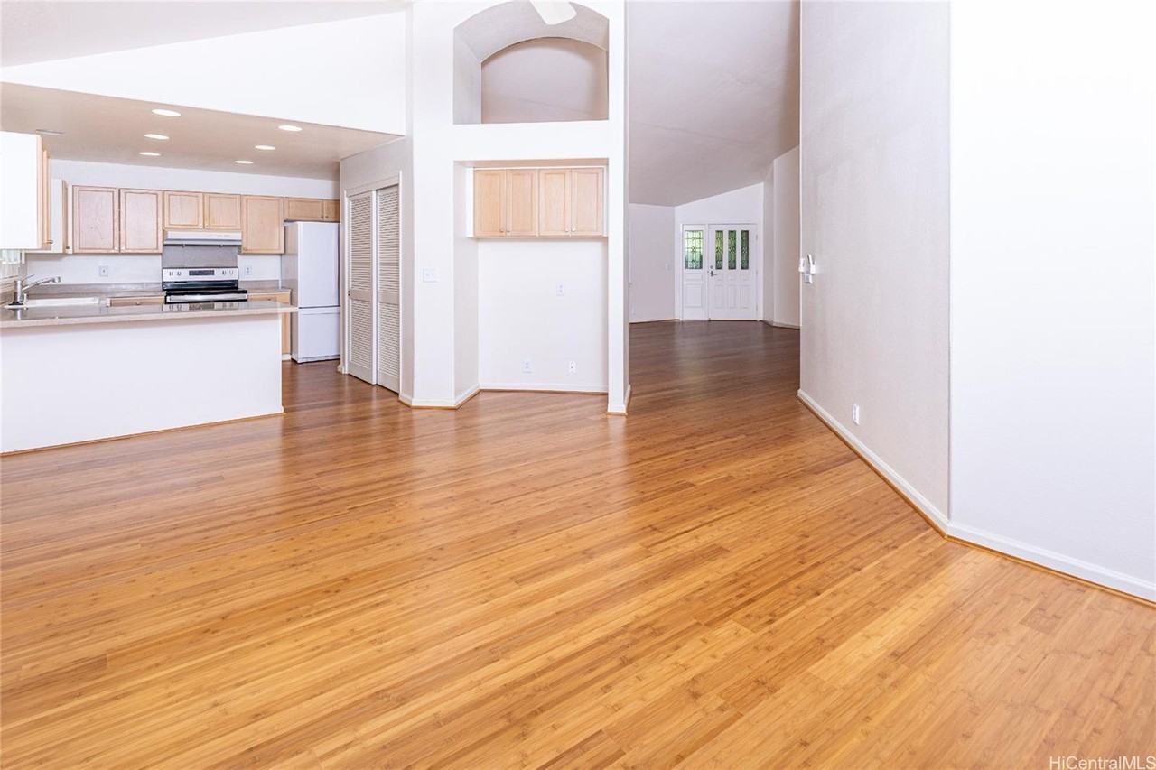 95-220 Naaualii Pl - Photo 2 of 21