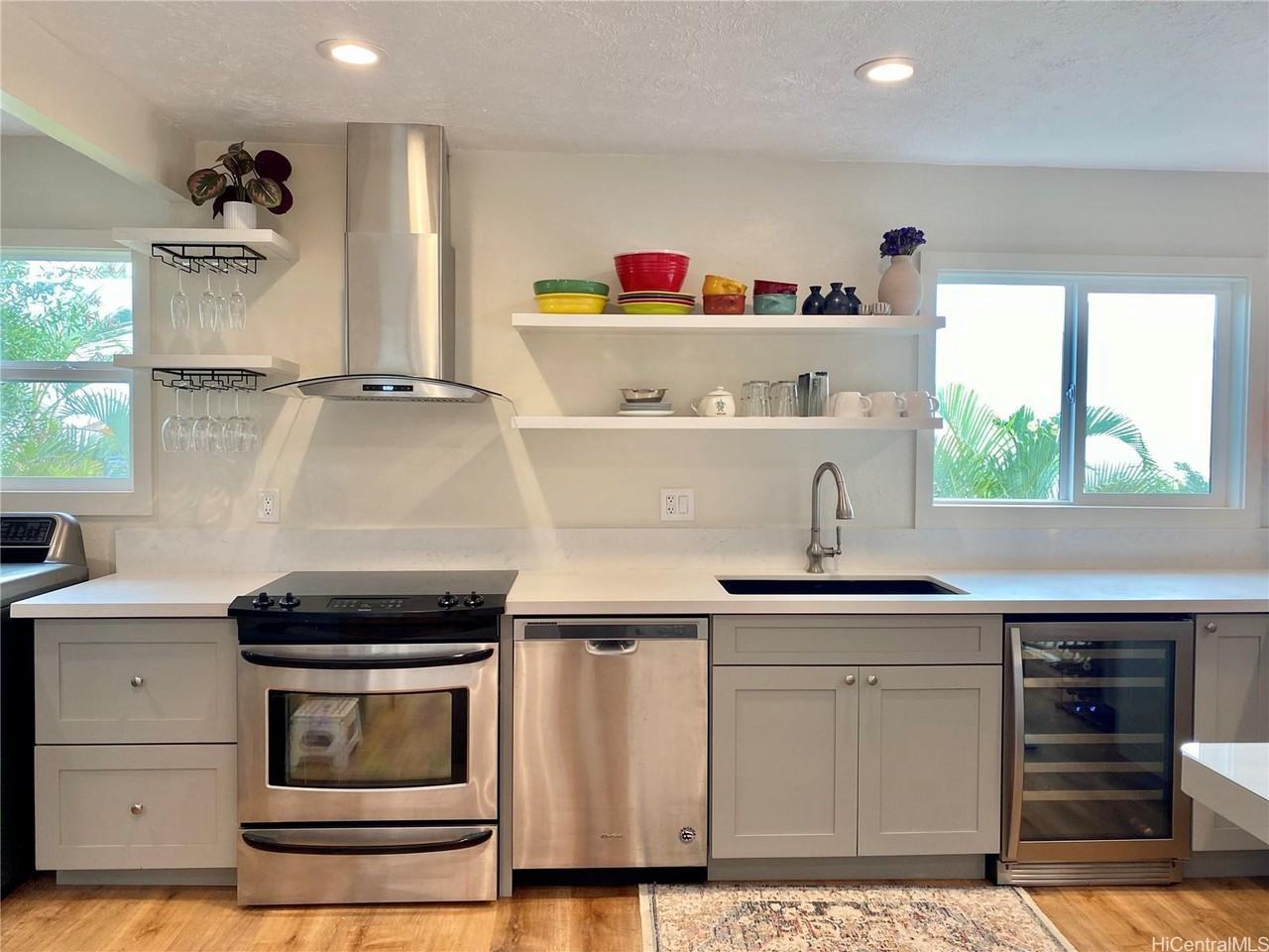 2164 Halekoa Dr - Photo 2 of 25