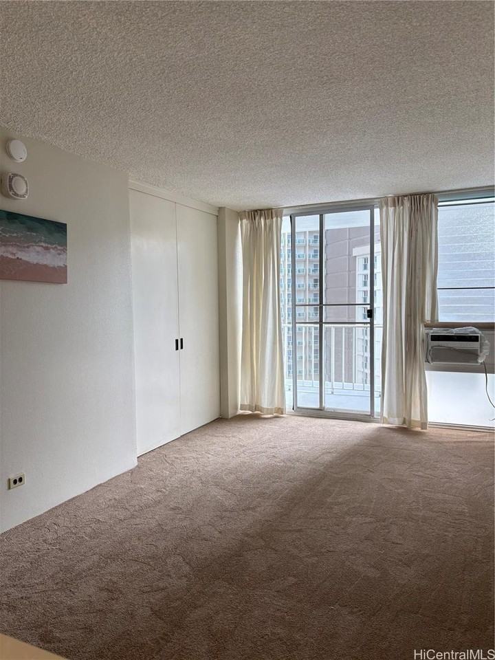 1617 Kapiolani Blvd #1407 - Photo 3 of 16