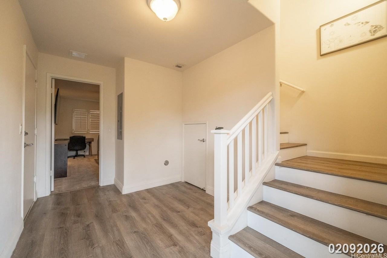 94-470 Paiwa St #5 - Photo 4 of 25