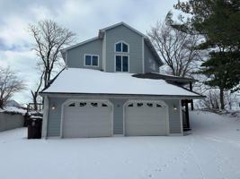 featured image of 16 Cedar Trl