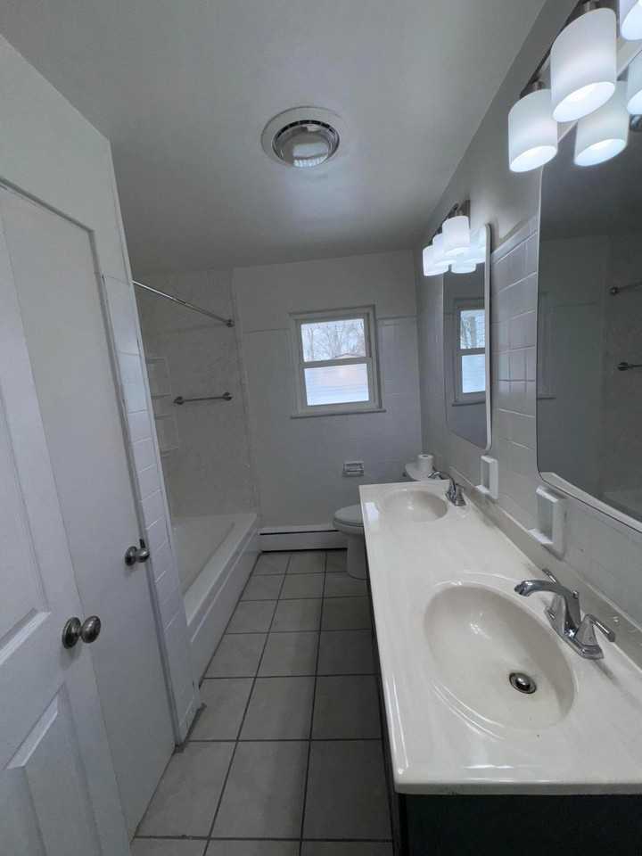 824 W 56th Pl - Photo 2 of 21