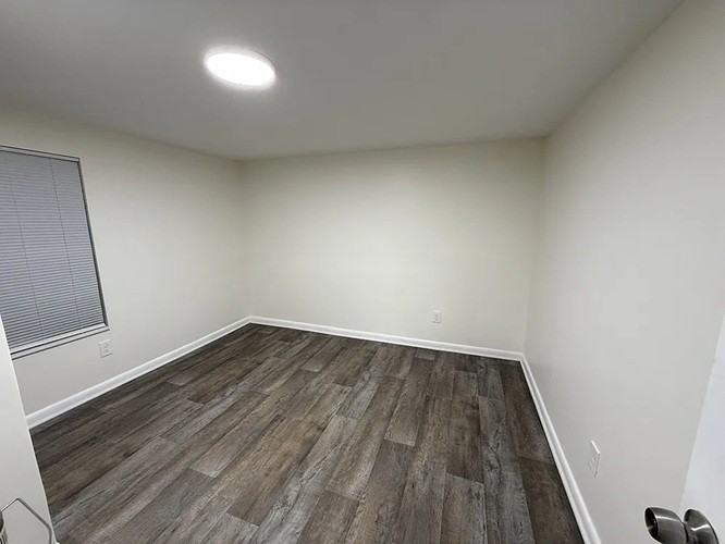 1803 Old Columbia Rd #B - Photo 5 of 6