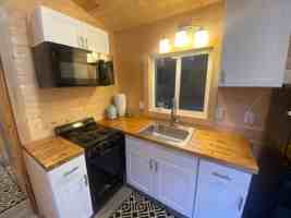 featured image of Tiny Home 'b' #NA