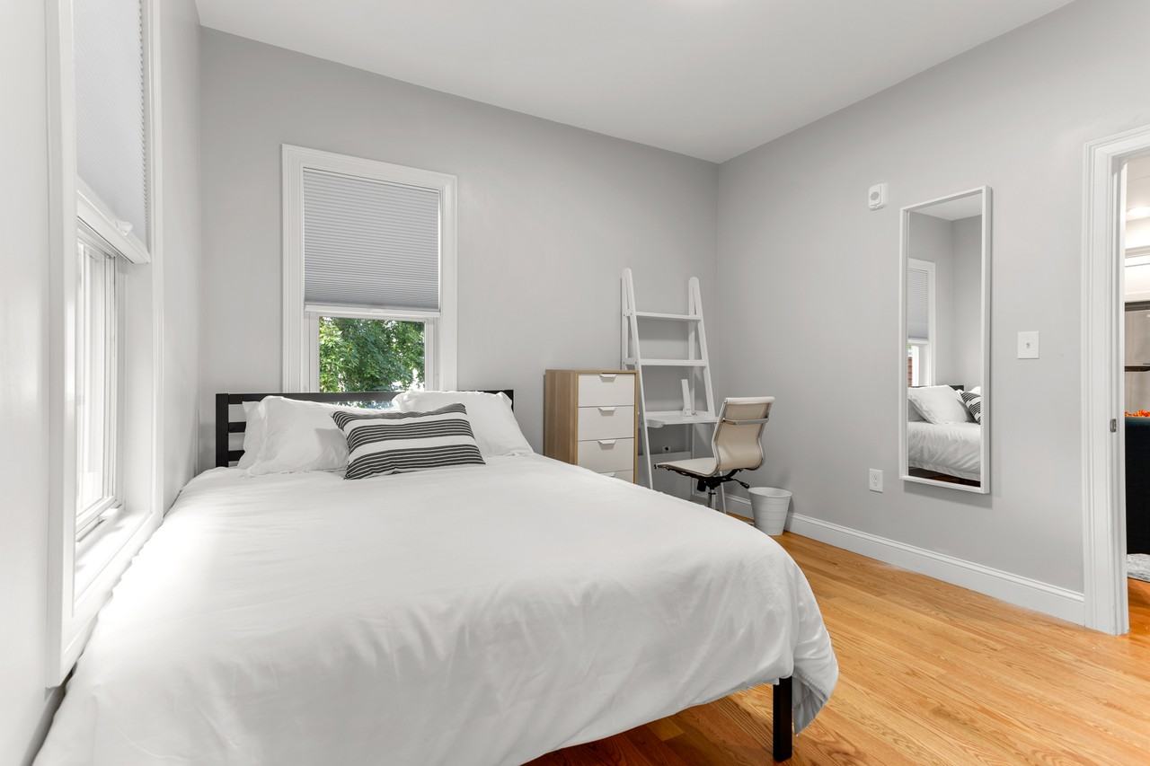 1047 Saratoga St #2 - Photo 2 of 14