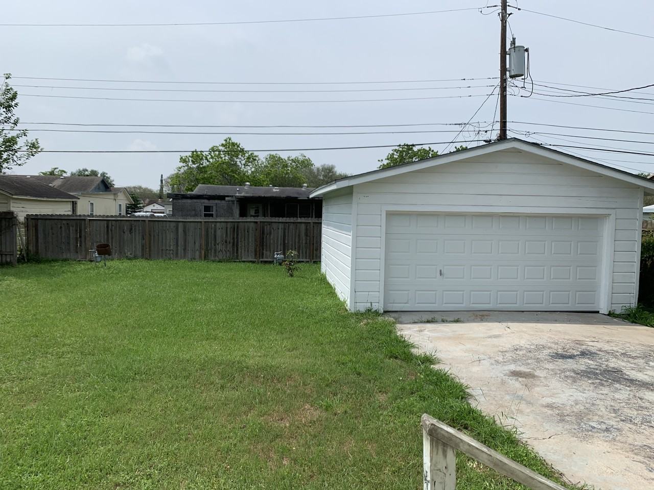 622 Lansdown Dr #NA - Photo 2 of 8