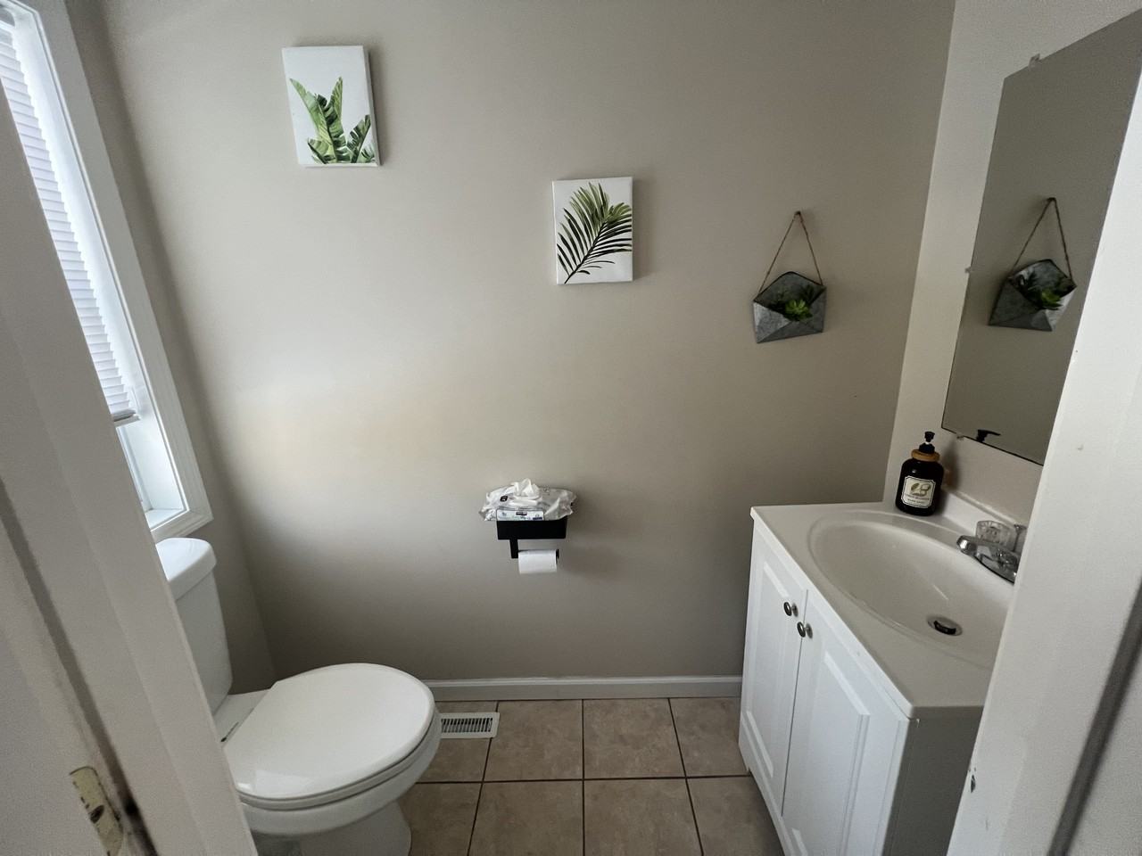 1116 Worcester St #1116 - Photo 5 of 10