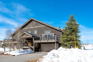 250 Bergamot Dr - Photo 1 of 1