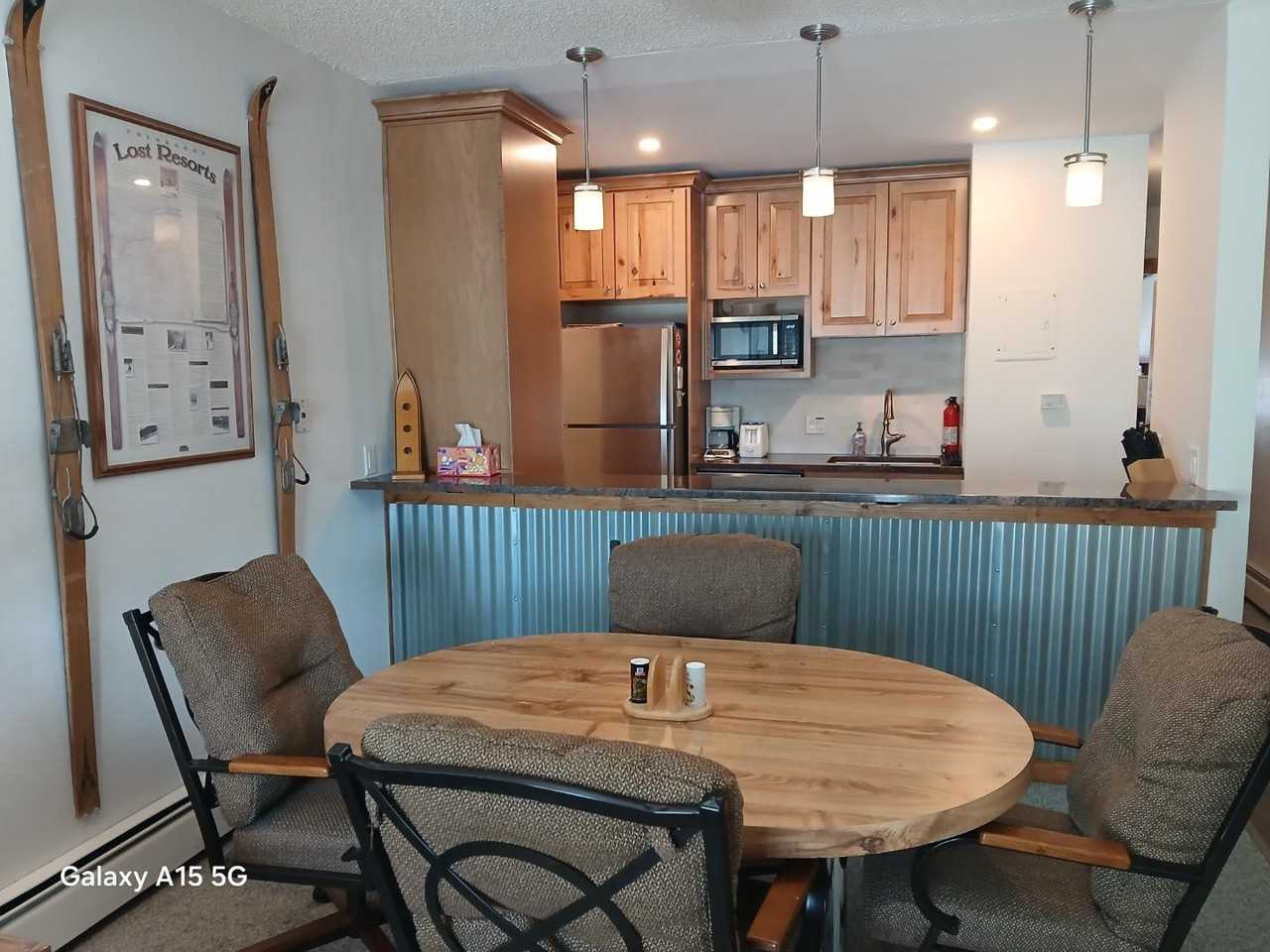 203 E Meadow Mile - Photo 2 of 13