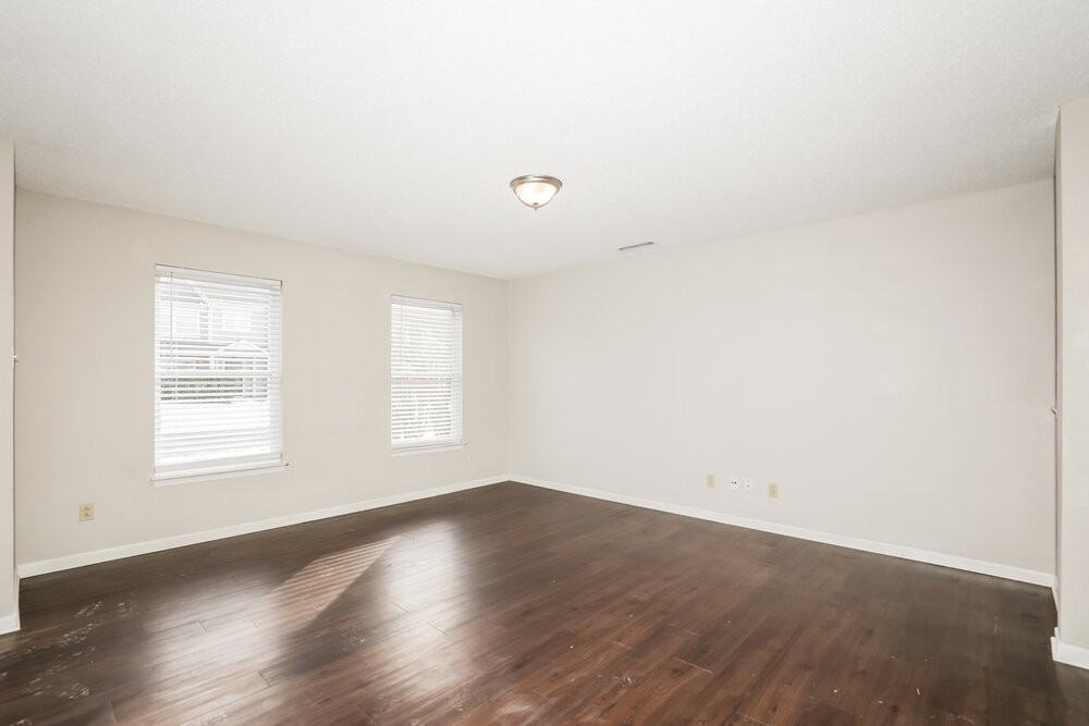 12820 Freedom Dr - Photo 7 of 17