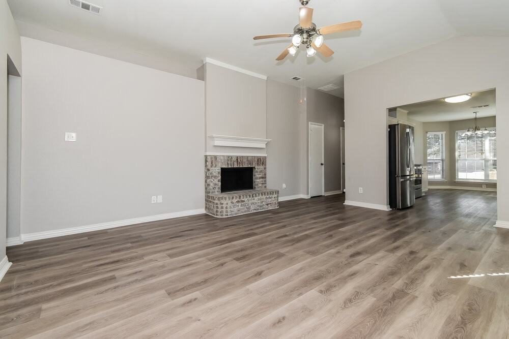 321 Rustic Grove Ln - Photo 6 of 17