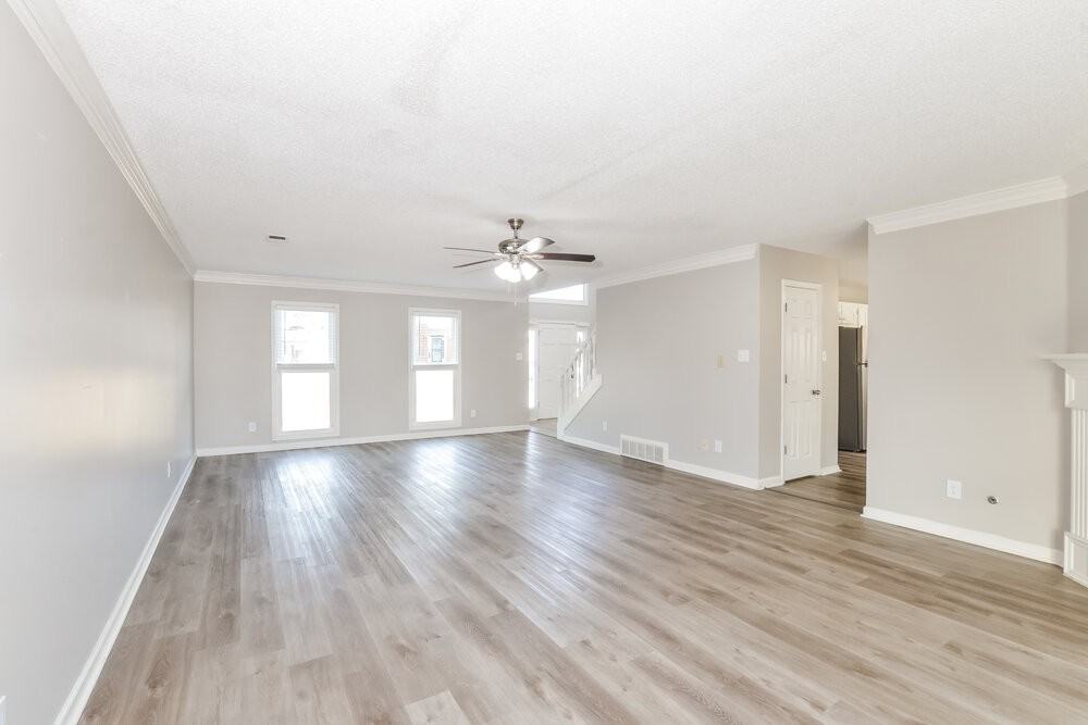 8959 Raspberry Ln - Photo 5 of 17