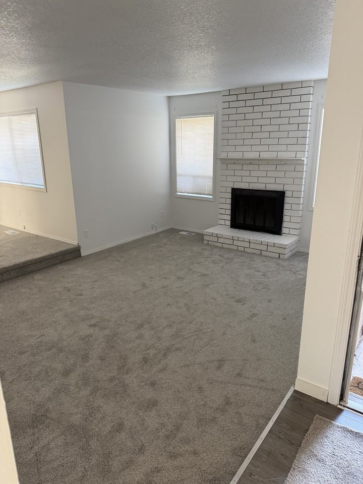 1788 Sw 5th St #NA - Photo 5 of 10