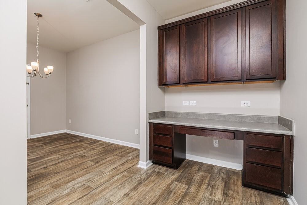 559 Green Willow Cir - Photo 7 of 17