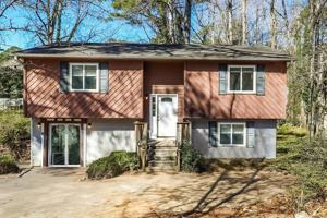 featured image of 9039 Raven Dr