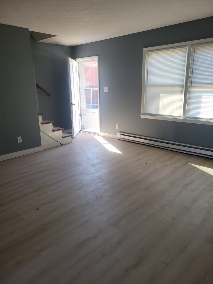 150 Springdale Ave #D3 - Photo 3 of 8