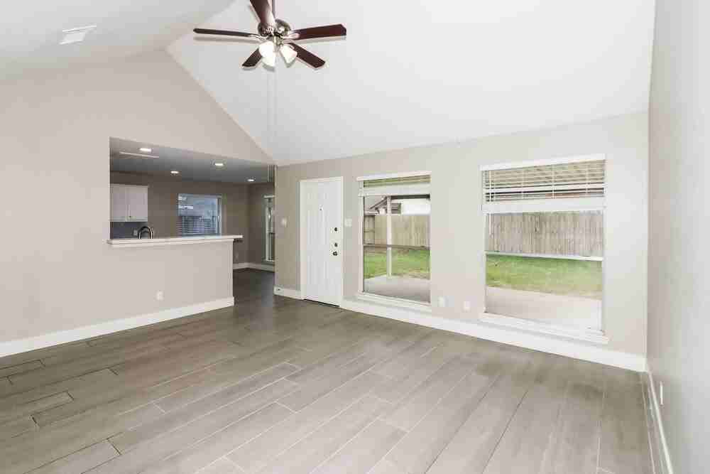 6026 Egypt Dr - Photo 4 of 17