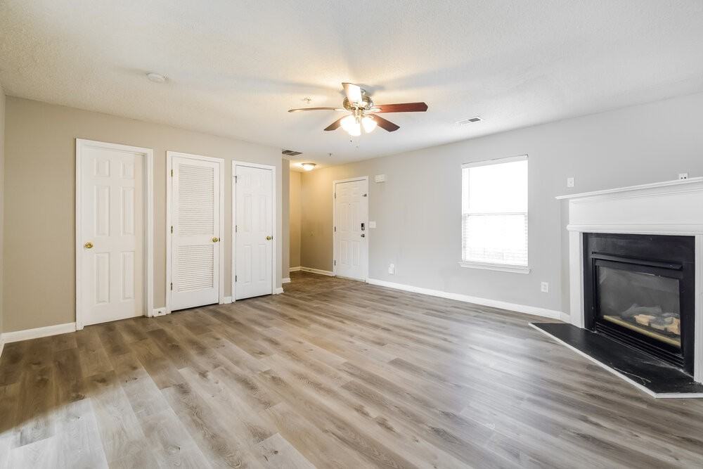 111 Watercress Ct - Photo 4 of 17