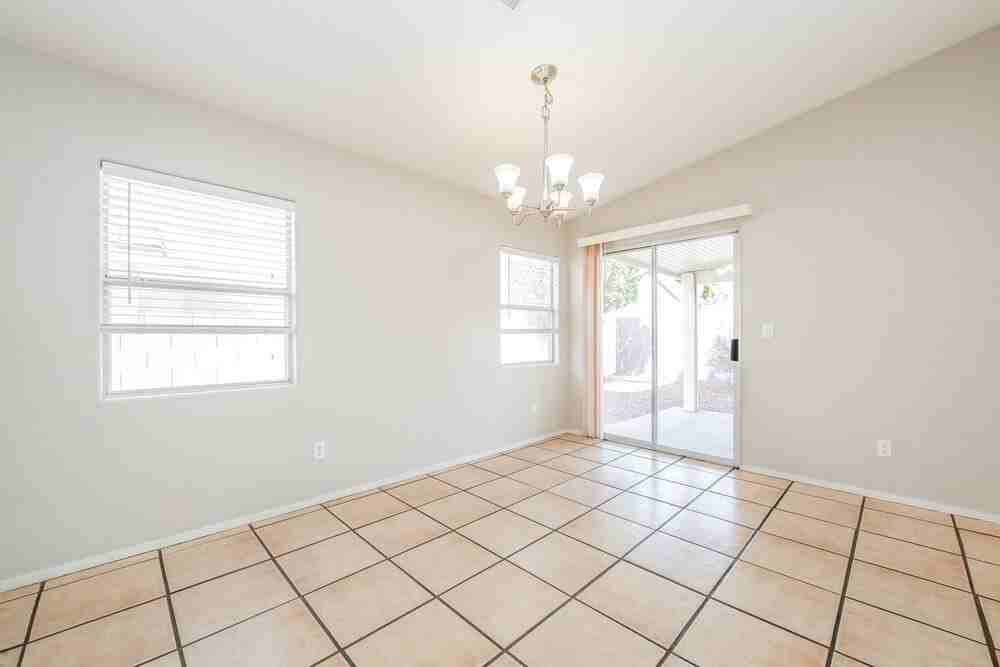 5216 Backwoodsman Ave - Photo 5 of 16