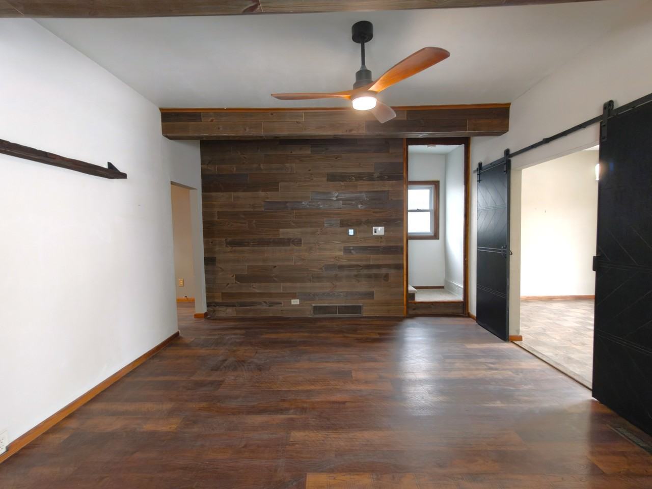 1011 E Grand Ave #NA - Photo 3 of 14