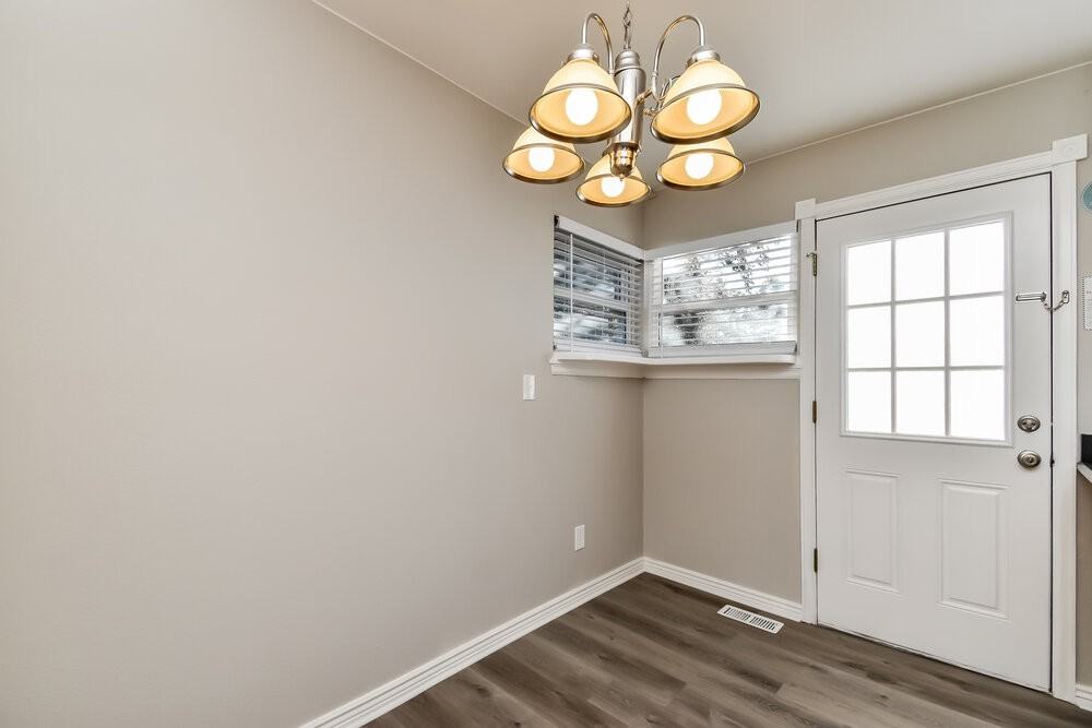 2559 Faulkner Dr - Photo 6 of 17