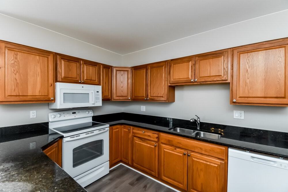 2559 Faulkner Dr - Photo 7 of 17