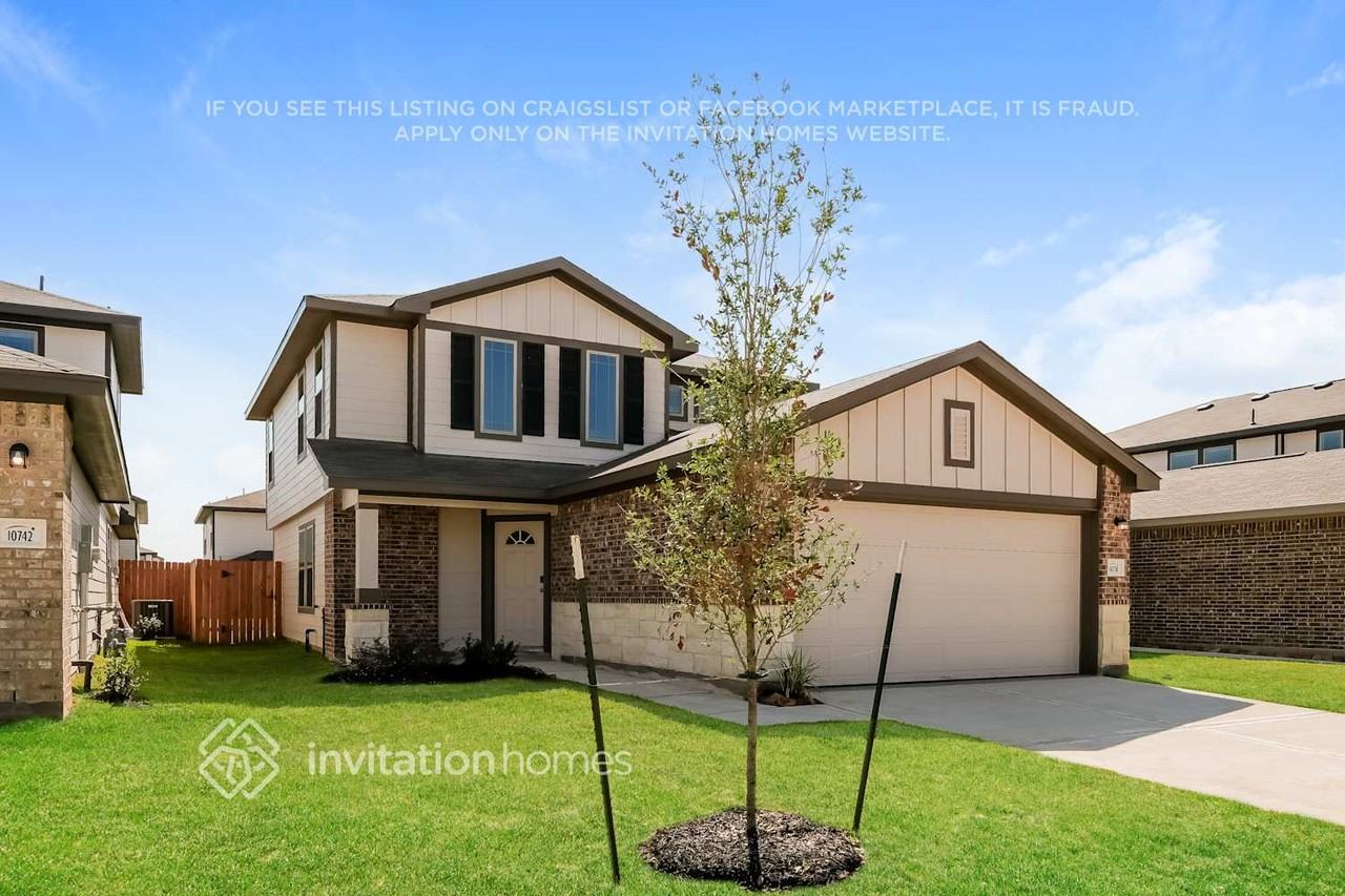 10738 Sunlit St - Photo 4 of 18