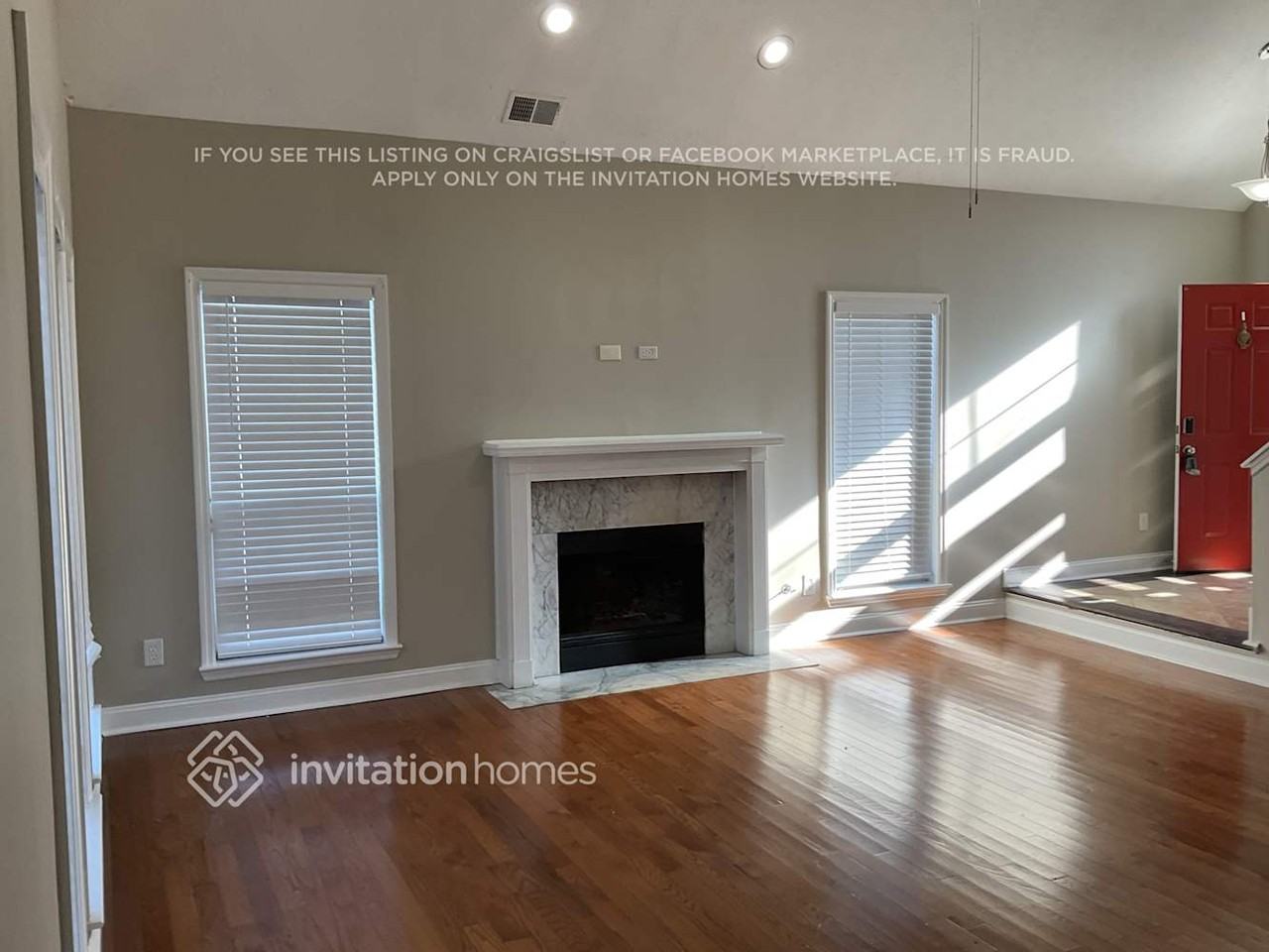 695 Shore Pl - Photo 2 of 11