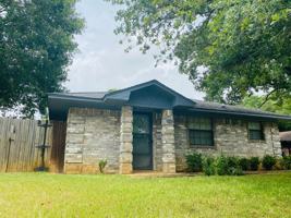 featured image of 122 Bonita St #E