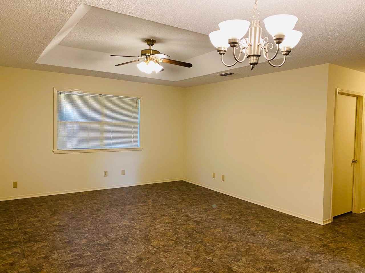 122 Bonita St #E - Photo 3 of 14