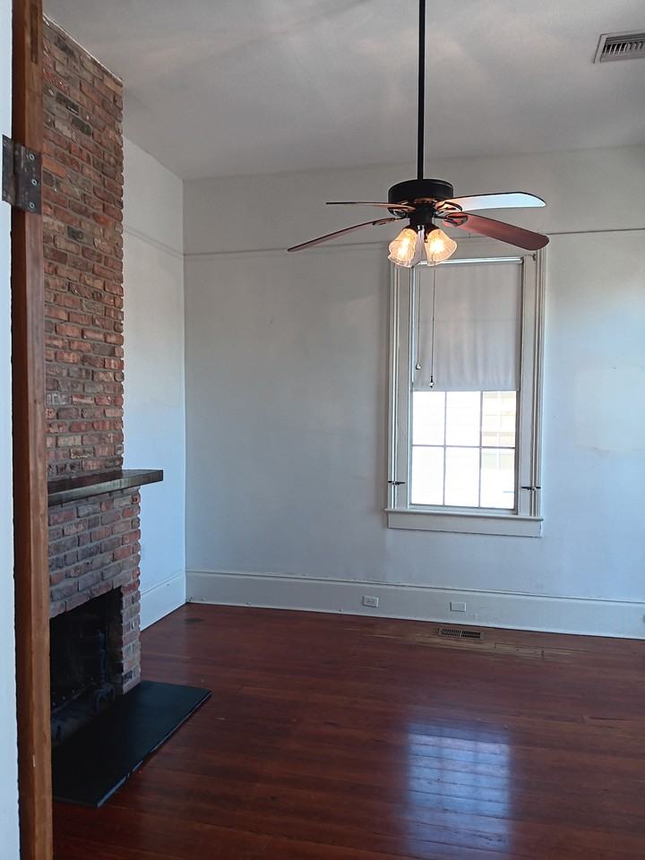 220 Amelia St #NA - Photo 7 of 28