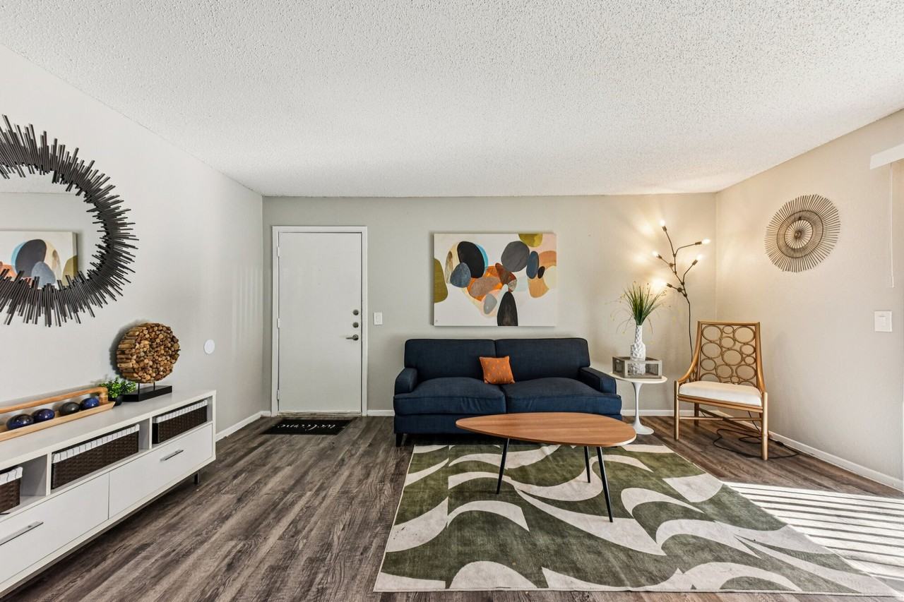 Treehouse Apartments - Photo 6 of 32