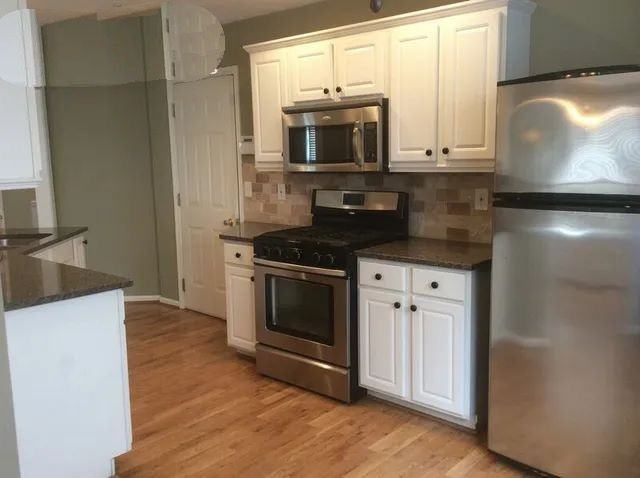 1508 Evanston Ct - Photo 2 of 50