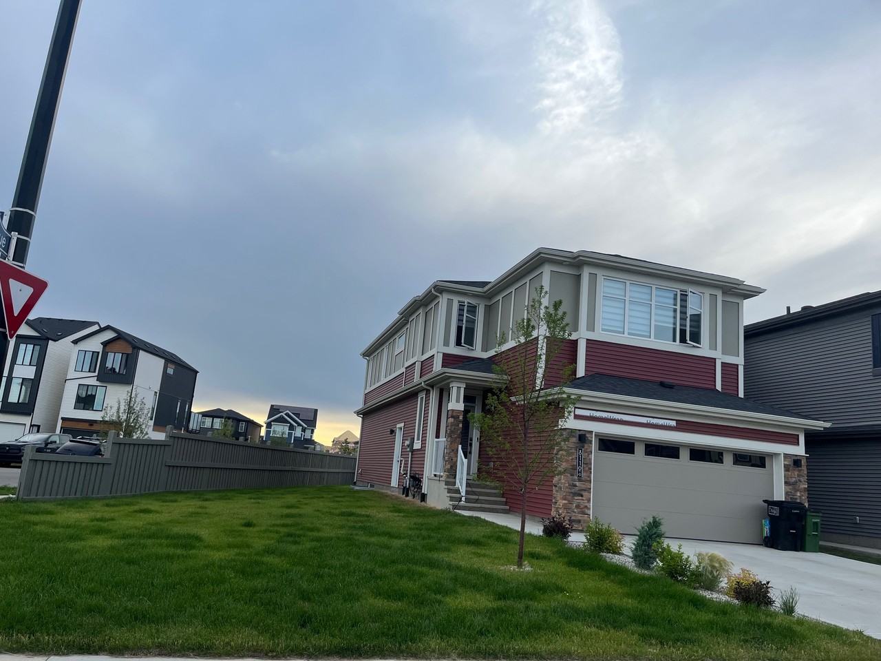 8110 226a St Nw - Photo 2 of 50