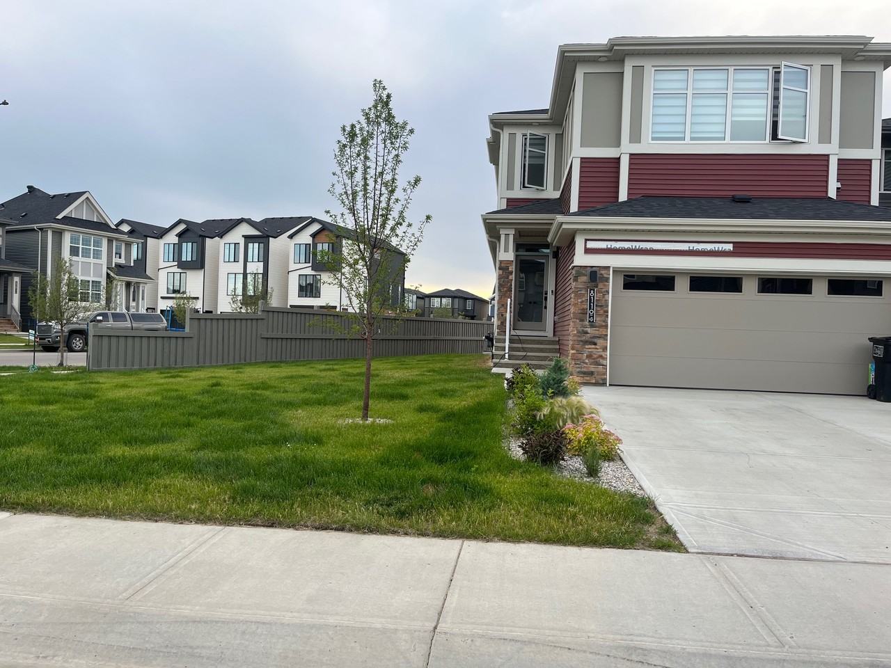 8110 226a St Nw - Photo 3 of 50