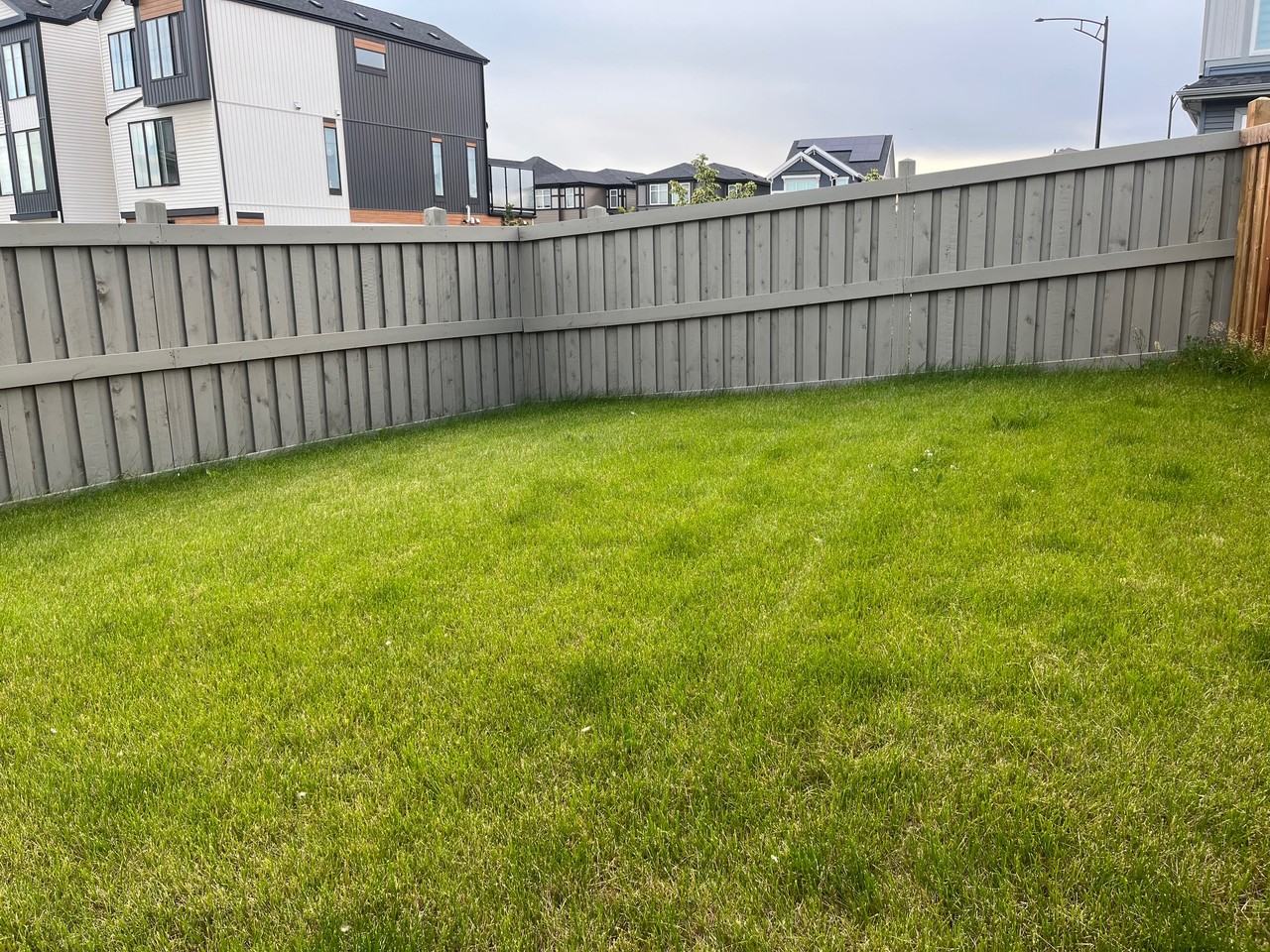 8110 226a St Nw - Photo 5 of 50